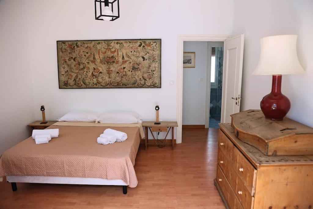 Appartamento La Casa Del Maggiore, Tra Mare E Centro Palermo Esterno foto